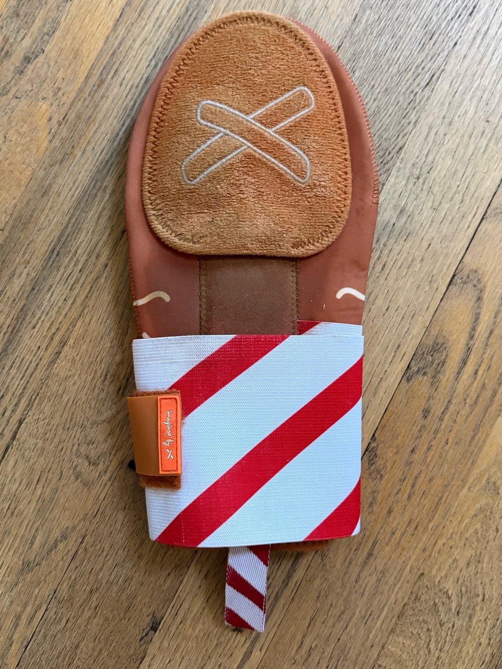 Gingerbread Sliding Mitt Baseball by “Absolutely Ridiculous” RARE / Authentic - Picture 2 of 3